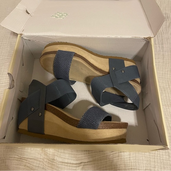 Women’s Hokus Pokus Jenny Wedge Sandals Denim- 6M - Picture 12 of 13